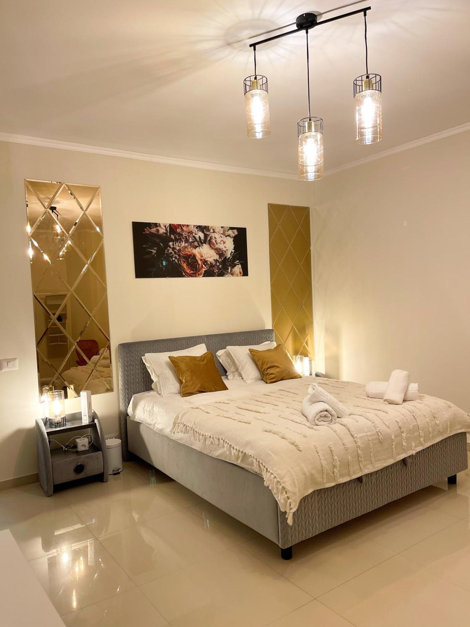 Apartment-calea Mosilor Appartamento